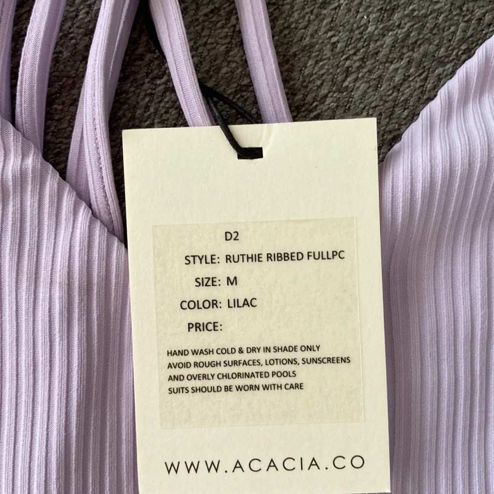 Acacia Ruthie M - Picture 3 of 4